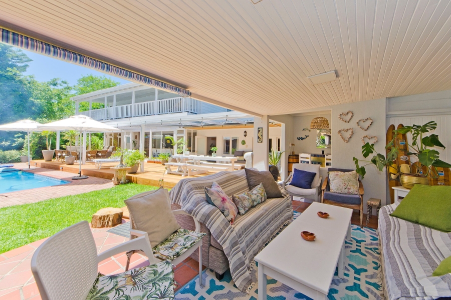 8 Bedroom Property for Sale in Leisure Isle Western Cape